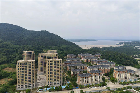 南湖实验学校旁首付10万卖精装两室学区房